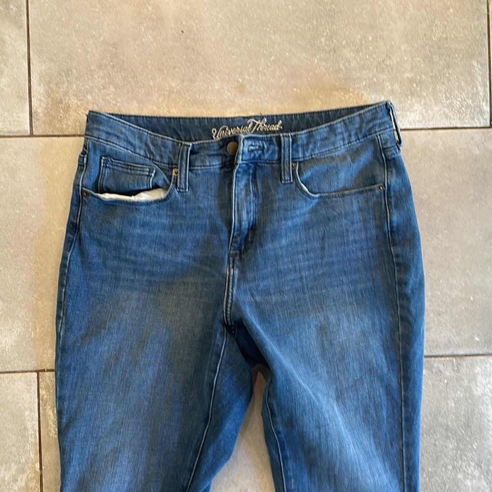 Universal Thread Jeans - Picture 4 of 9